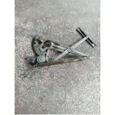 Mitsubishi L 200 Magnum Kasa Sağ Ön Kapı Cam Krikosu